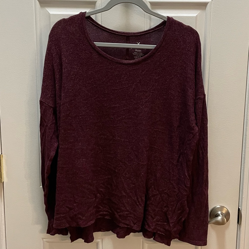 American Eagle Outfitters Soft & Sexy Plush Maroon/Burgundy Long Sleeve Tee